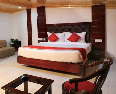 Hotel  Grand White 