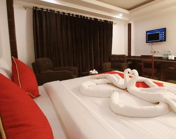Hotel Grand White